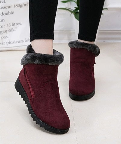 Bota de Inverno Forrada com Pelos