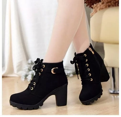 Bota Salto Grosso Ankle Boots