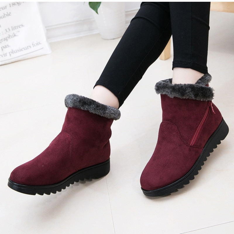 Bota de Inverno Forrada com Pelos