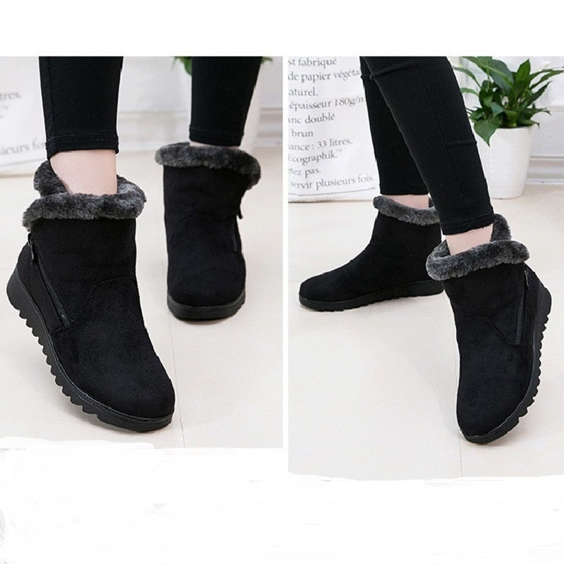 Bota de Inverno Forrada com Pelos